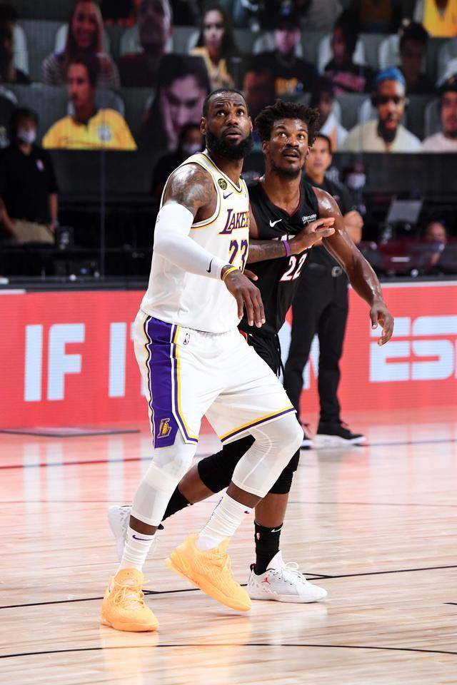 详细阅读:爱游戏体育-关于风云突变!圣安东尼奥马刺赛前绝杀压哨;NBA总决赛版图或变;话题不断;赛季目标并未改变的信息 爱游戏体育-关于风云突变!圣安东尼奥马刺赛前绝杀压哨;NBA总决赛版图或变;话题不断;赛季目标并未改变的信息