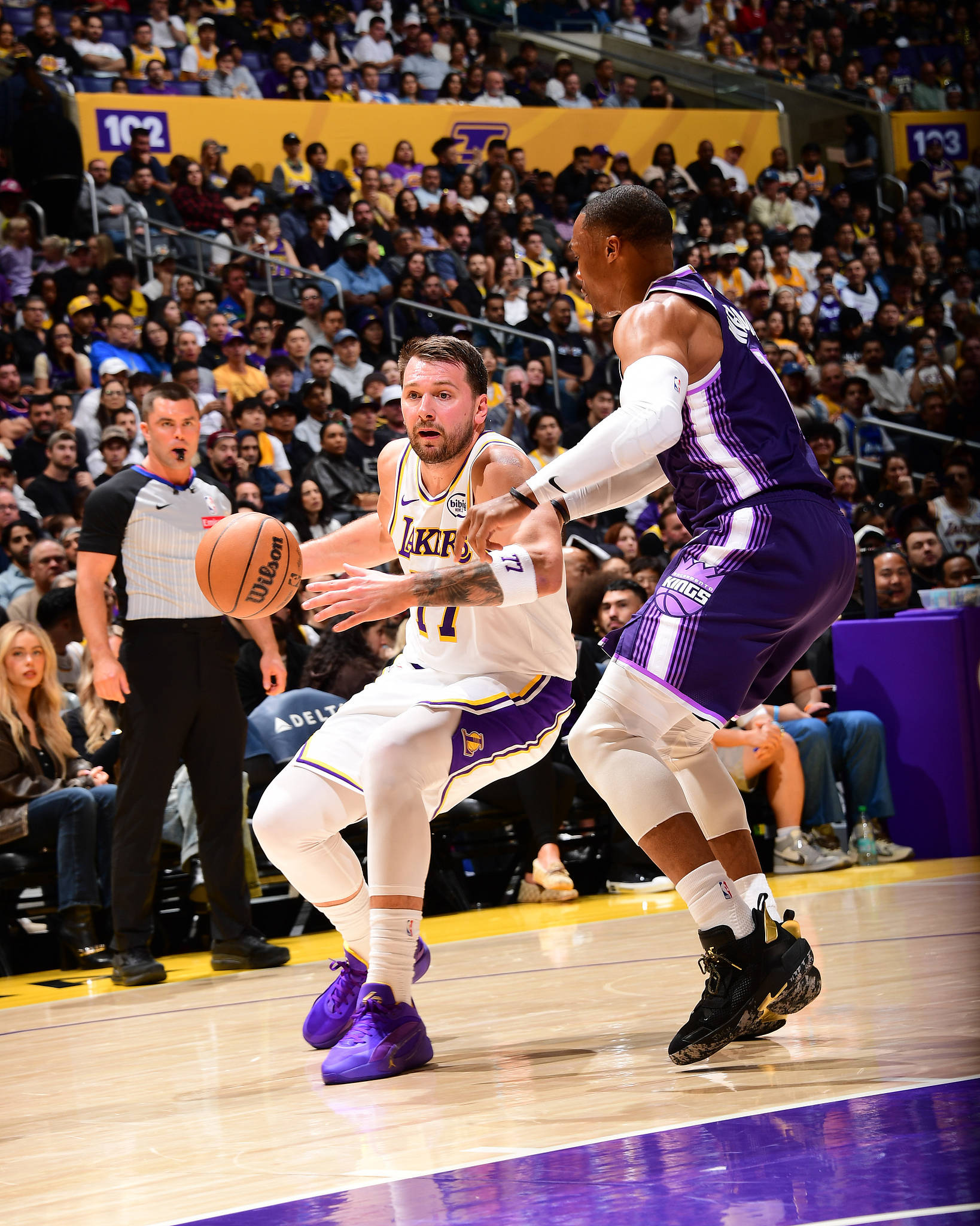 爱游戏体育-关于东契奇回归赛场，突破纪录首场状态亮眼，切尔西观众沸腾！的信息